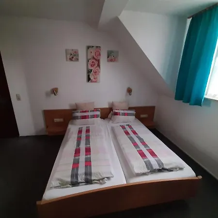 Inviting In Near World Of Crystals Museum Apartmán Rottweil