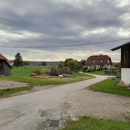 Apartmán Inviting In Near World Of Crystals Museum